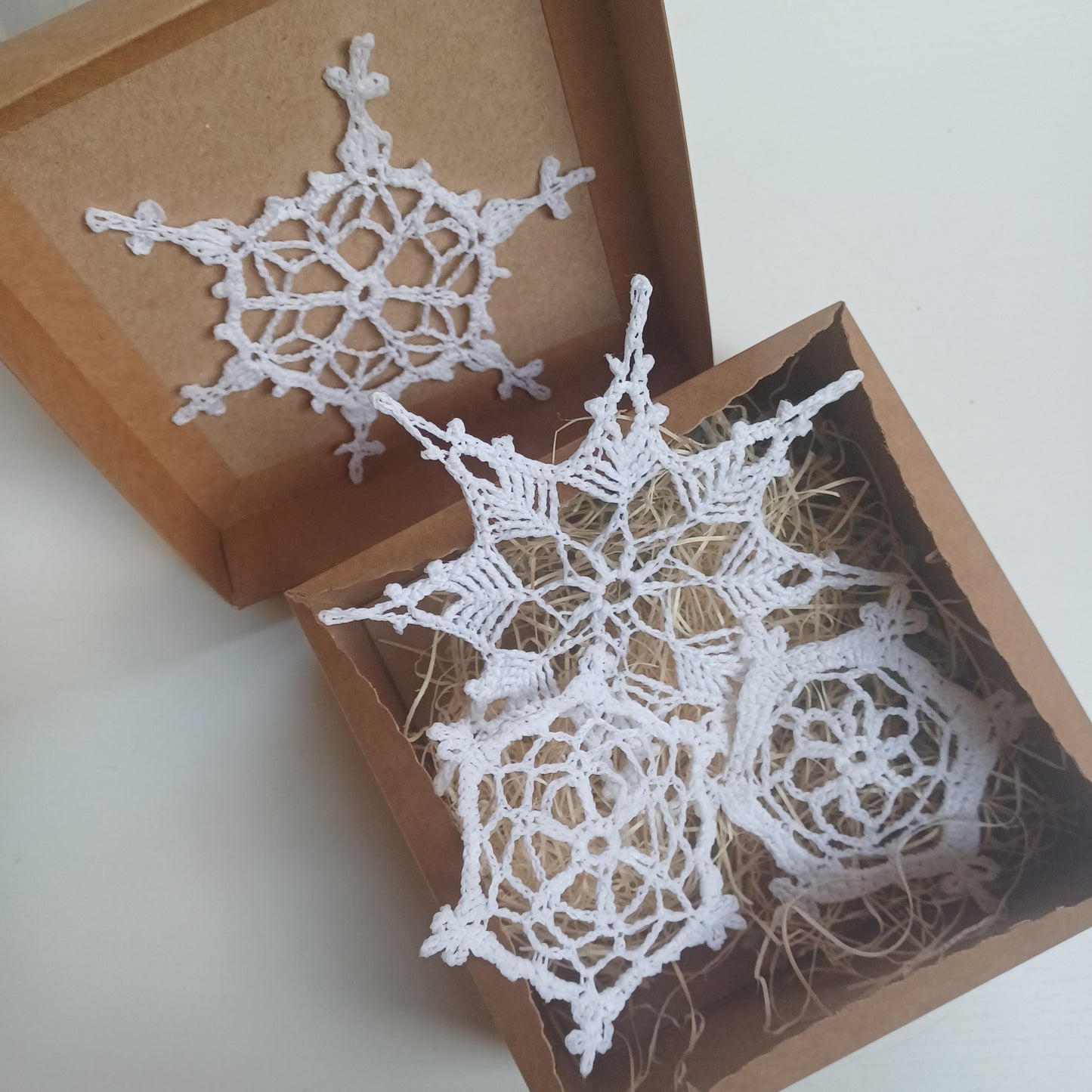 Collezione FIOCCHI DI NEVE all'uncinetto