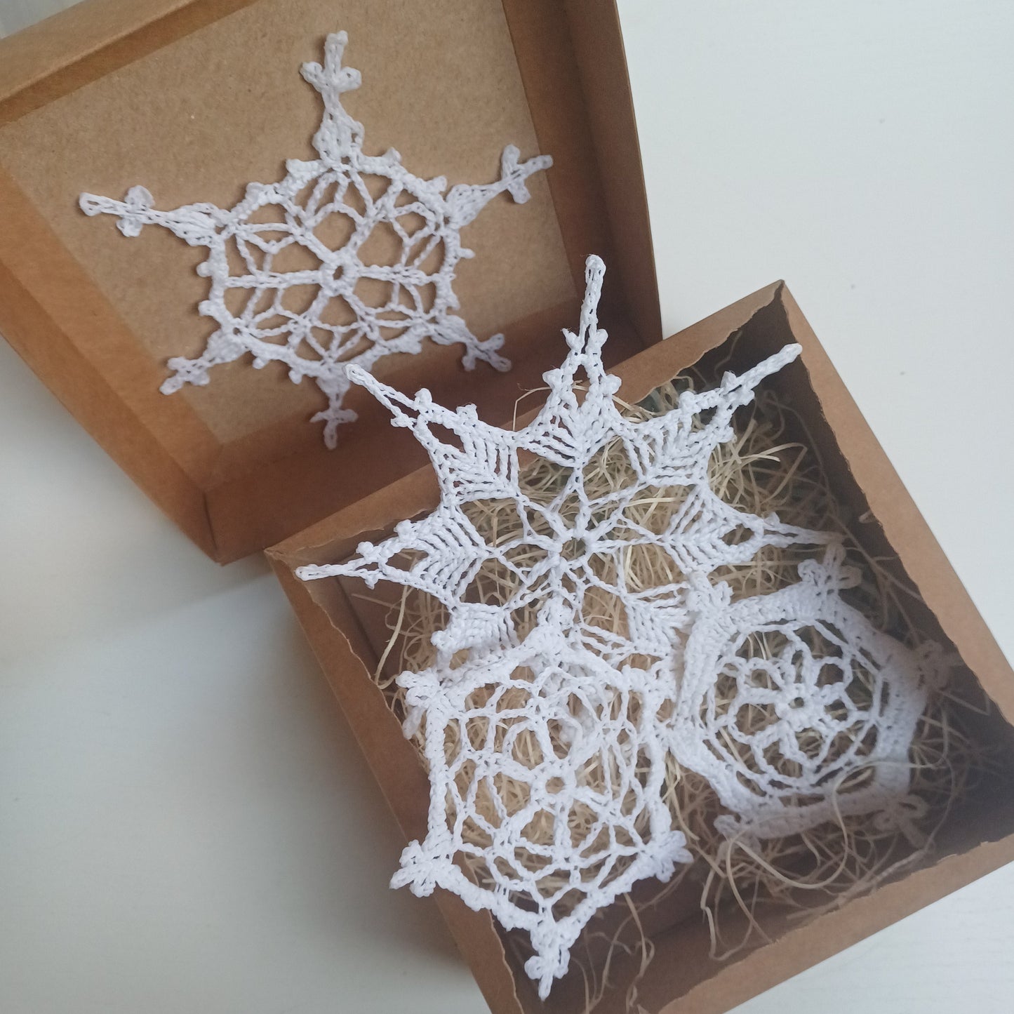Collezione FIOCCHI DI NEVE all'uncinetto